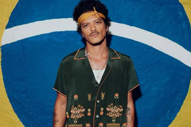 Aprenda Inglês com Bruno Mars: O Guia Definitivo com 22 Músicas (Letra, Tradução e Pronúncia)