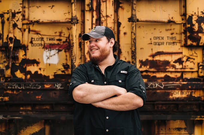 The Kind of Love We Make – Luke Combs: Letra, Tradução e Pronúncia